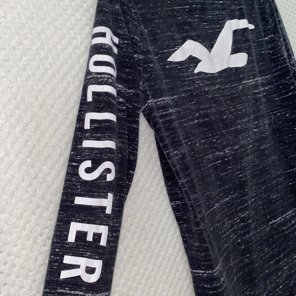 Hollister long sleeve - Picture 3 of 6